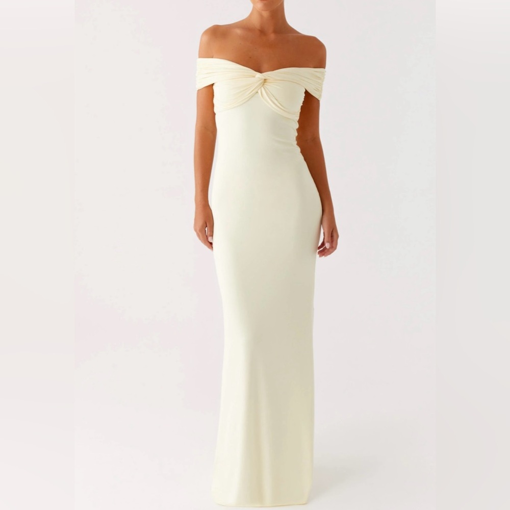 Off-Shoulder Twist Front Cream/Yellow Evening Dress